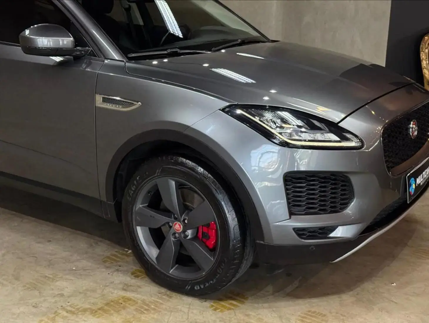 Jaguar E-Pace detalhe